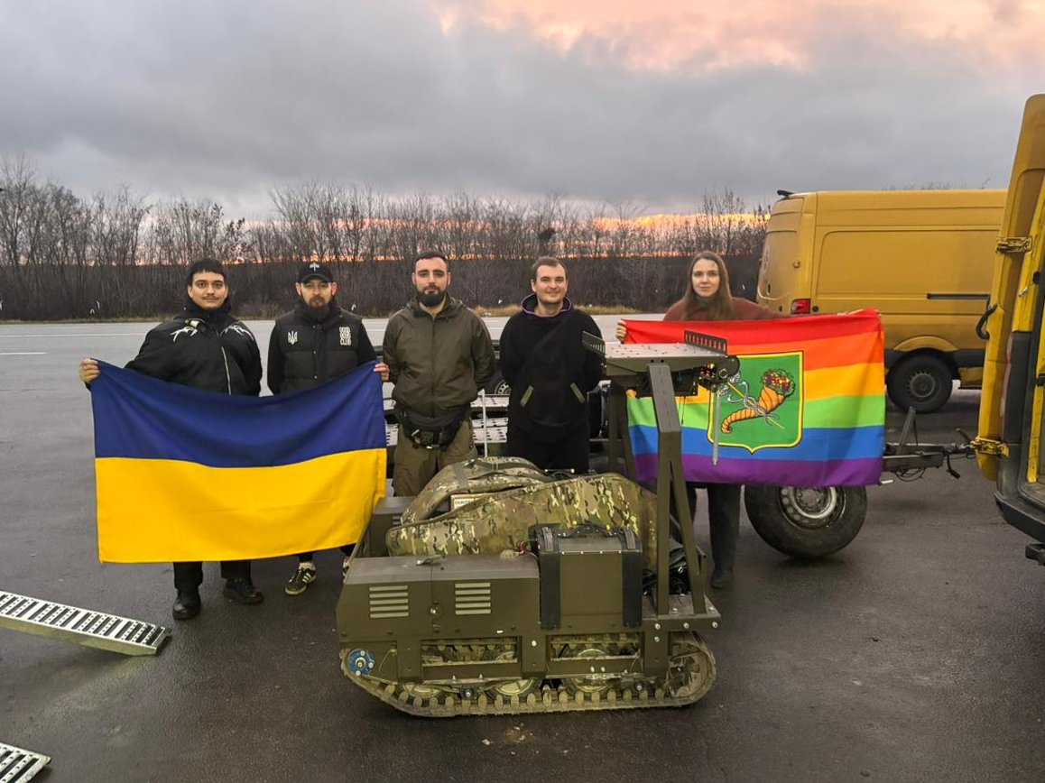 Ukrainian LGBTQ+ groups fundraise for frontline robot for international legion.