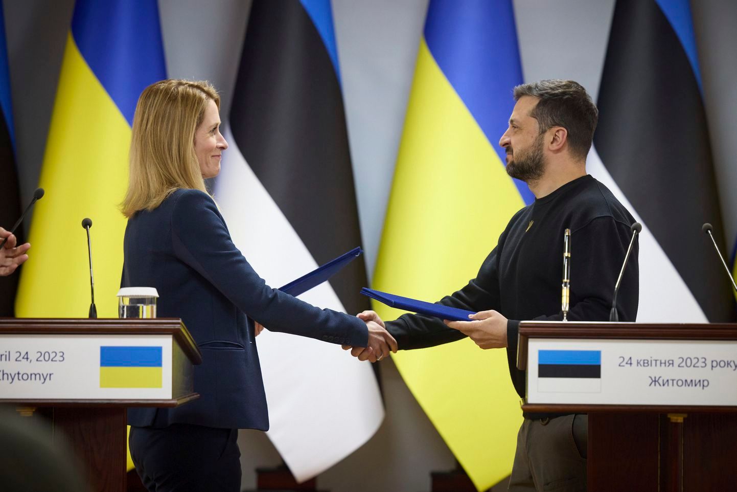 Ukraine signs security agreements with EU, Lithuania, and Estonia