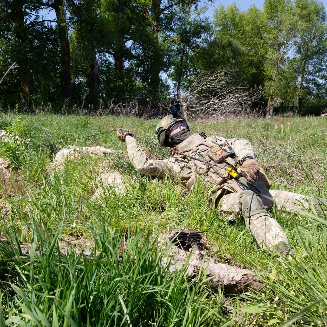 Demining teams neutralize 1,405 explosive devices
