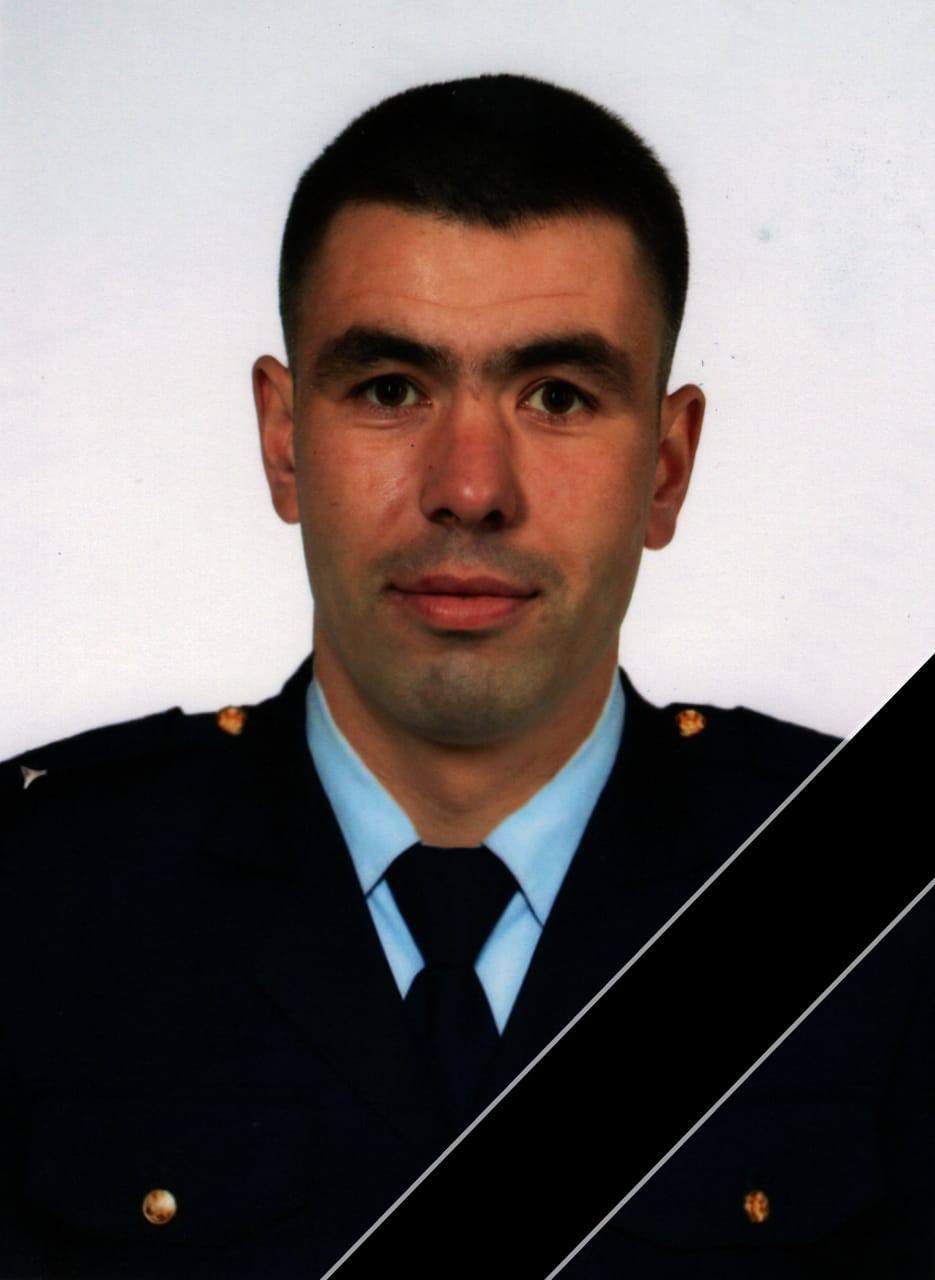 Ukrainian rescuer Illia Ahmetgareyev killed by Russian shelling