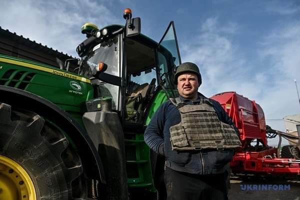 Ukrainian farmers sow fields under fire to protect world from hunger