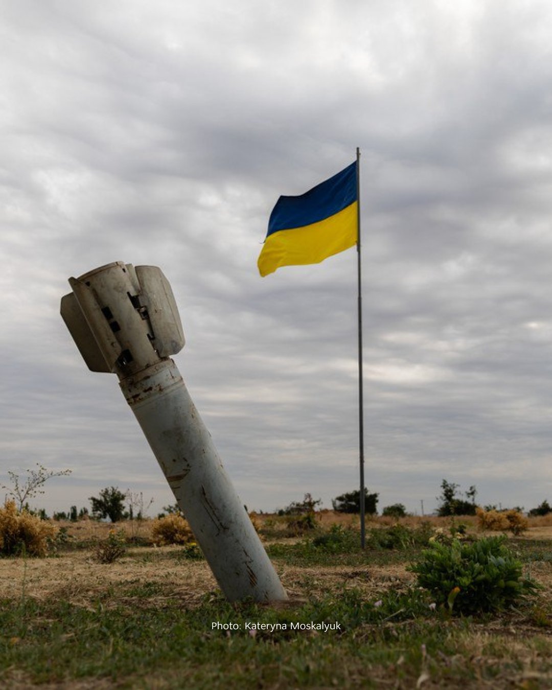 Ukrainians defend freedom with resilience under blue and yellow flag