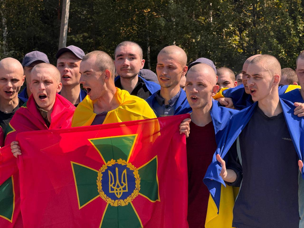 115 Ukrainian soldiers return from Russian captivity