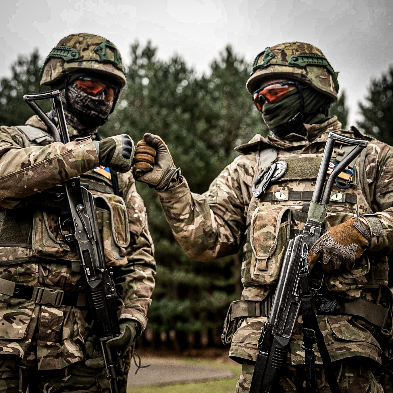 NATO Foreign Ministers Discuss Keeping Ukraine Strong