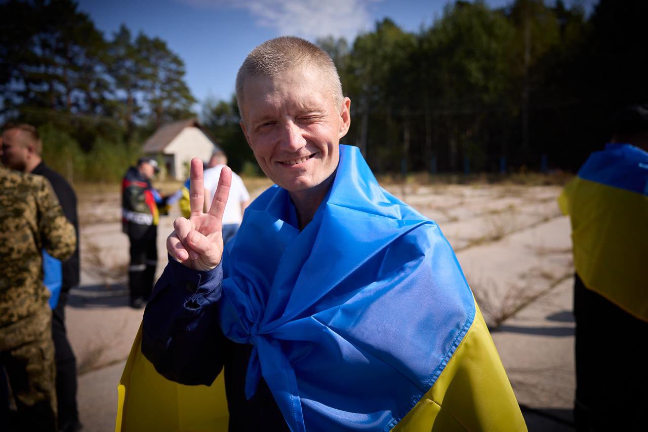 103 Ukrainian defenders return home on a great day