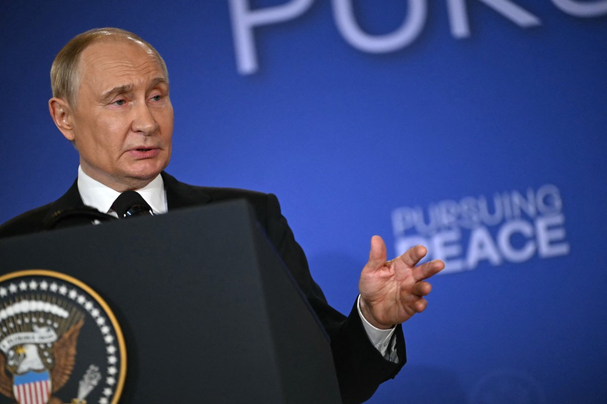 Putin launches over 800 missiles and drones after Alaska summit
