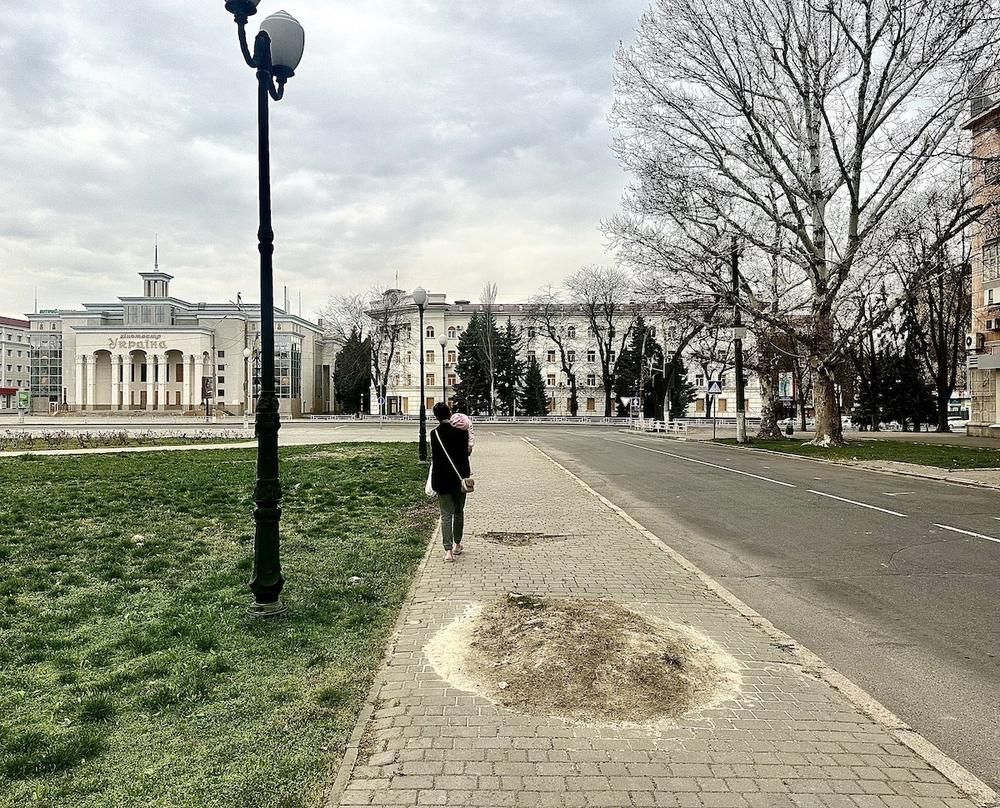 Russie piège civils entre obus et drones tueurs