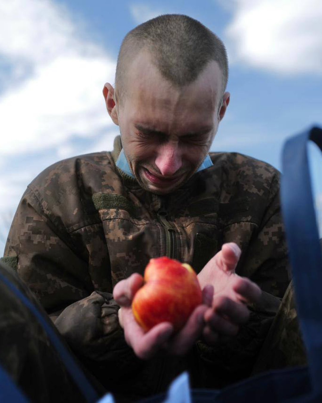 Ukrainian defender after release from captivity