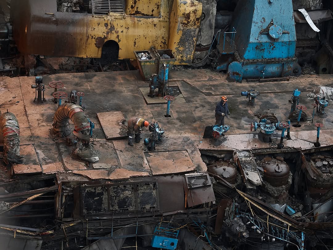 Legends: Ukrainian electrical engineers resist after attacks