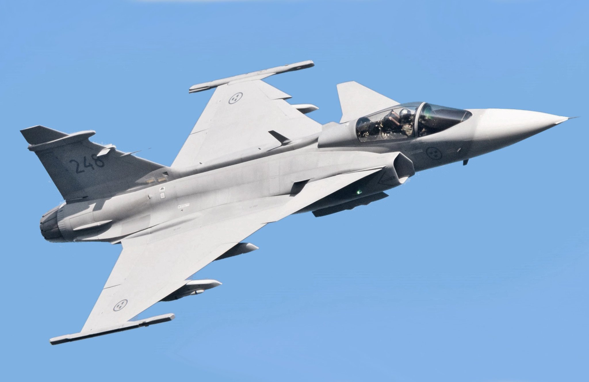 Sweden donates 16 Gripen C/D jets; Ukraine to buy 20 Gripen E/F