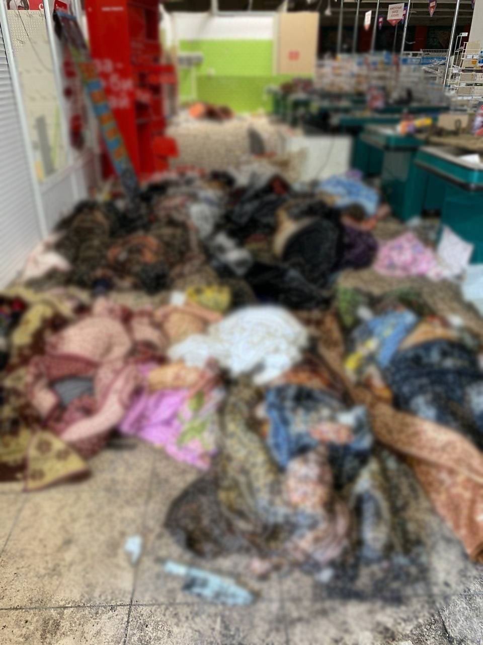 In Mariupol, supermarket used as body storage