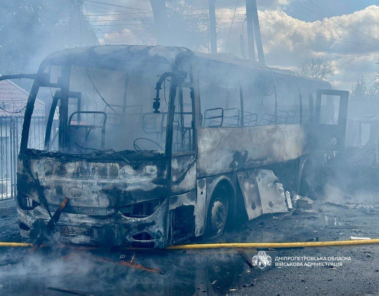 Russia Strikes Dnipro, Killing One and Wounding Four