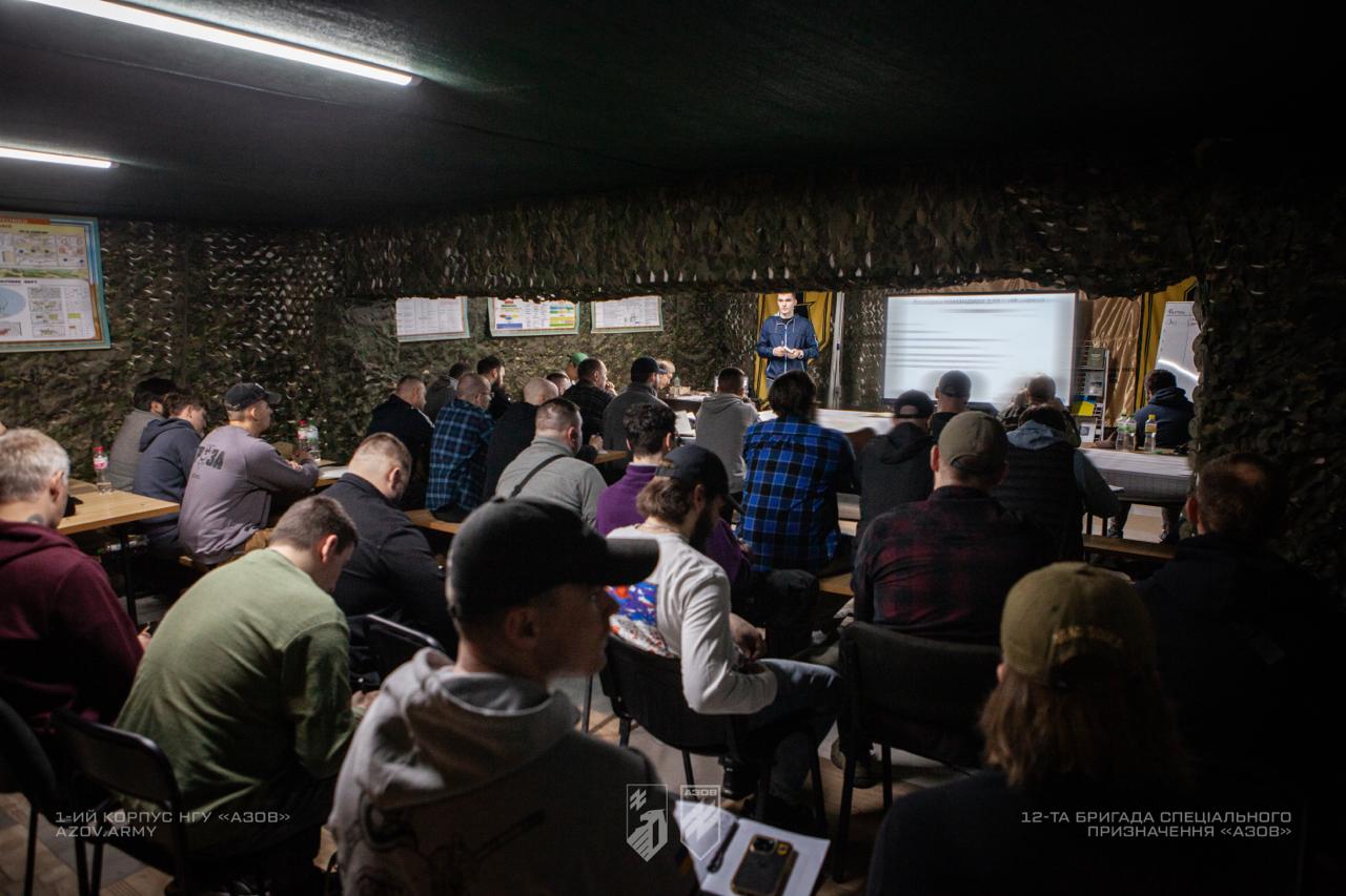 Ukrainian military training using NATO decision-making processes