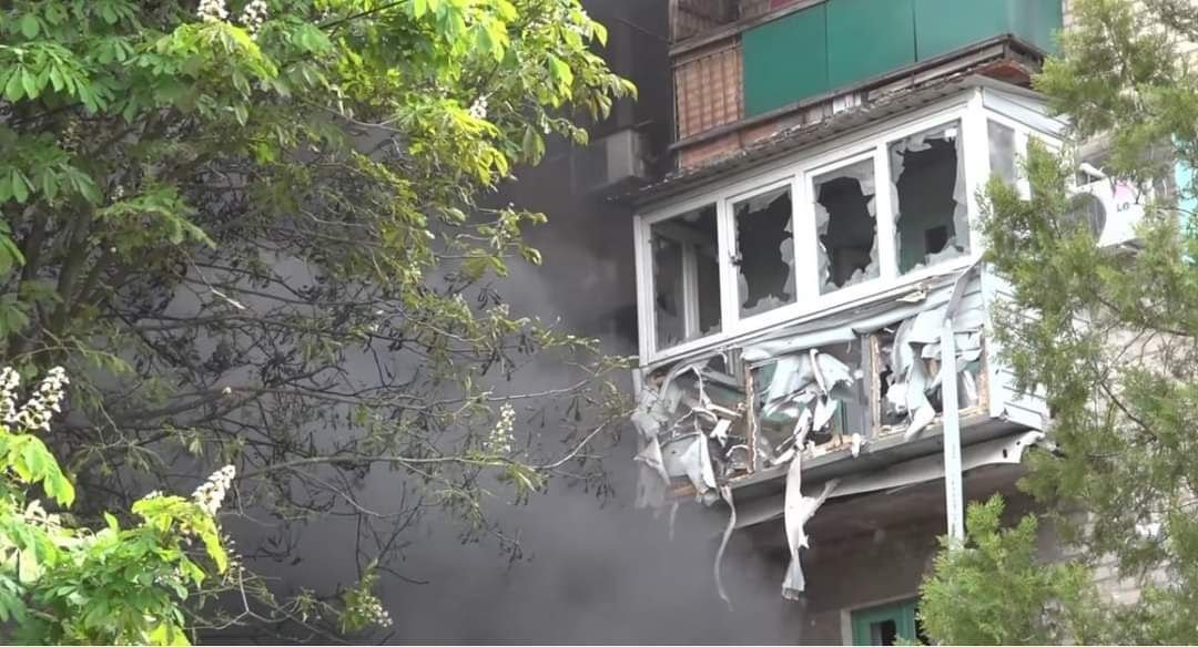 Three civilians killed in Russian shelling of Lysychansk and suburbs on May 25