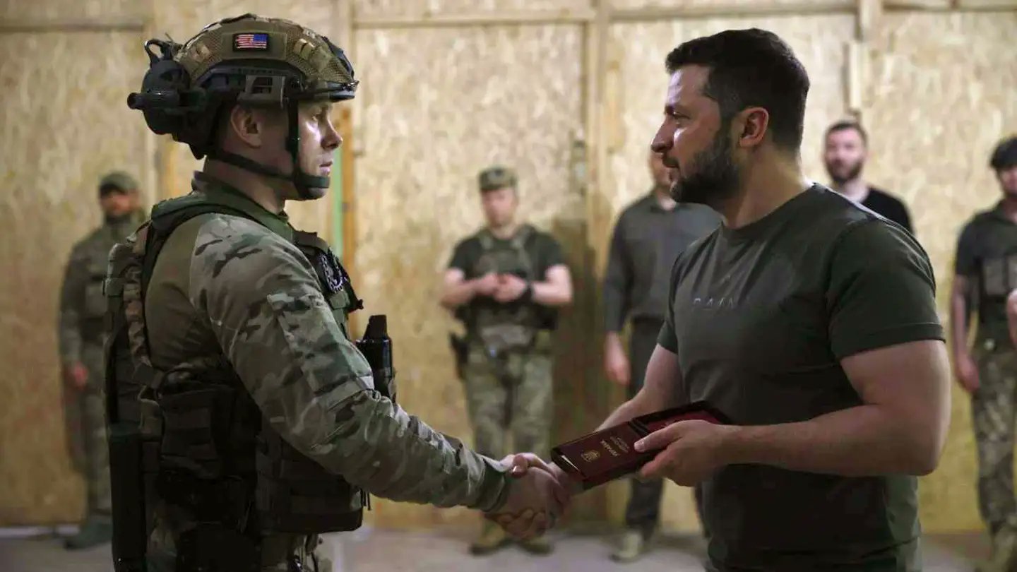 Ukrainian Major Urges US Tomahawks to Save Lives Amid Russian Attacks