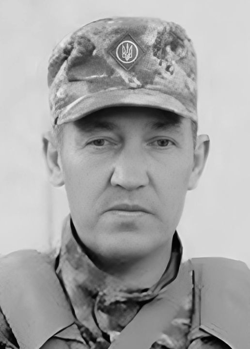 Hommage aux héros tombés face à l’invasion russe