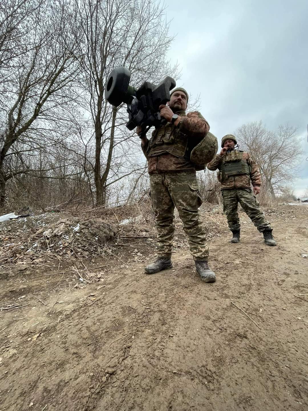 Two comrades – minus four enemy vehicles