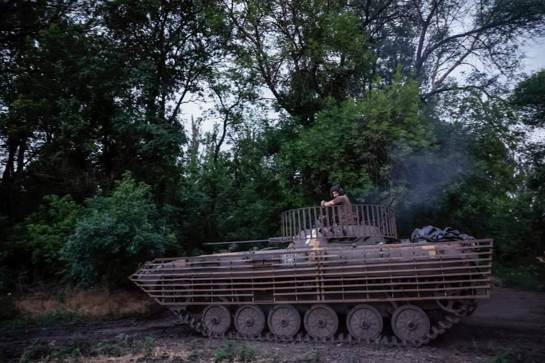 BMP-2 Crews at the Frontline Protect Infantry