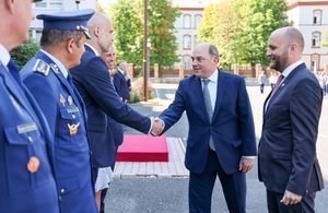 UK Defence Secretary: Putin will consume those who remain neutral
