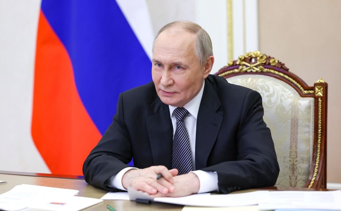 Putin’s May 9 ceasefire offer: a deceptive ploy, not a genuine peace initiative.