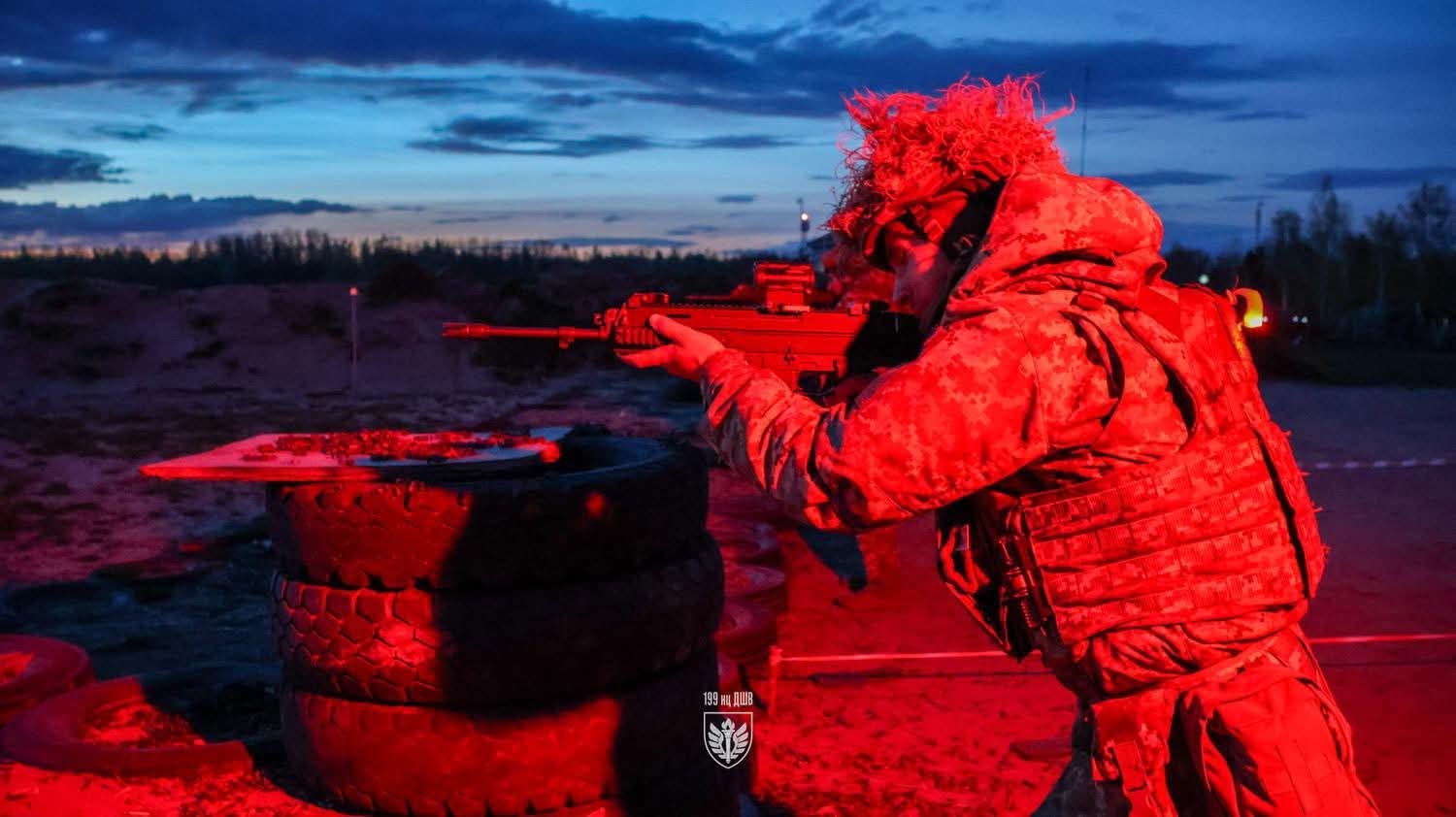 Night training of Air Assault Forces Communications Group