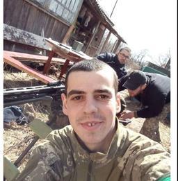 Hommage aux héros ukrainiens tombés au combat