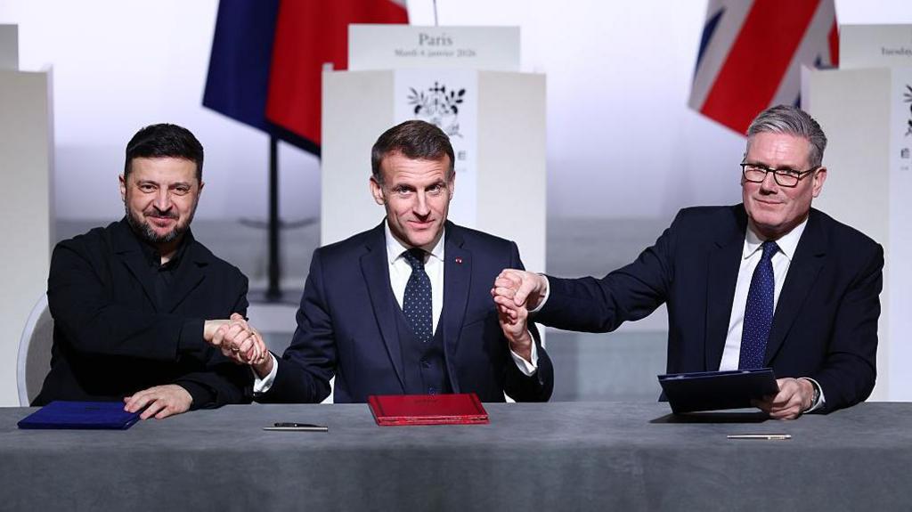 UK and France pledge troops, weapons to Ukraine for peace deal security