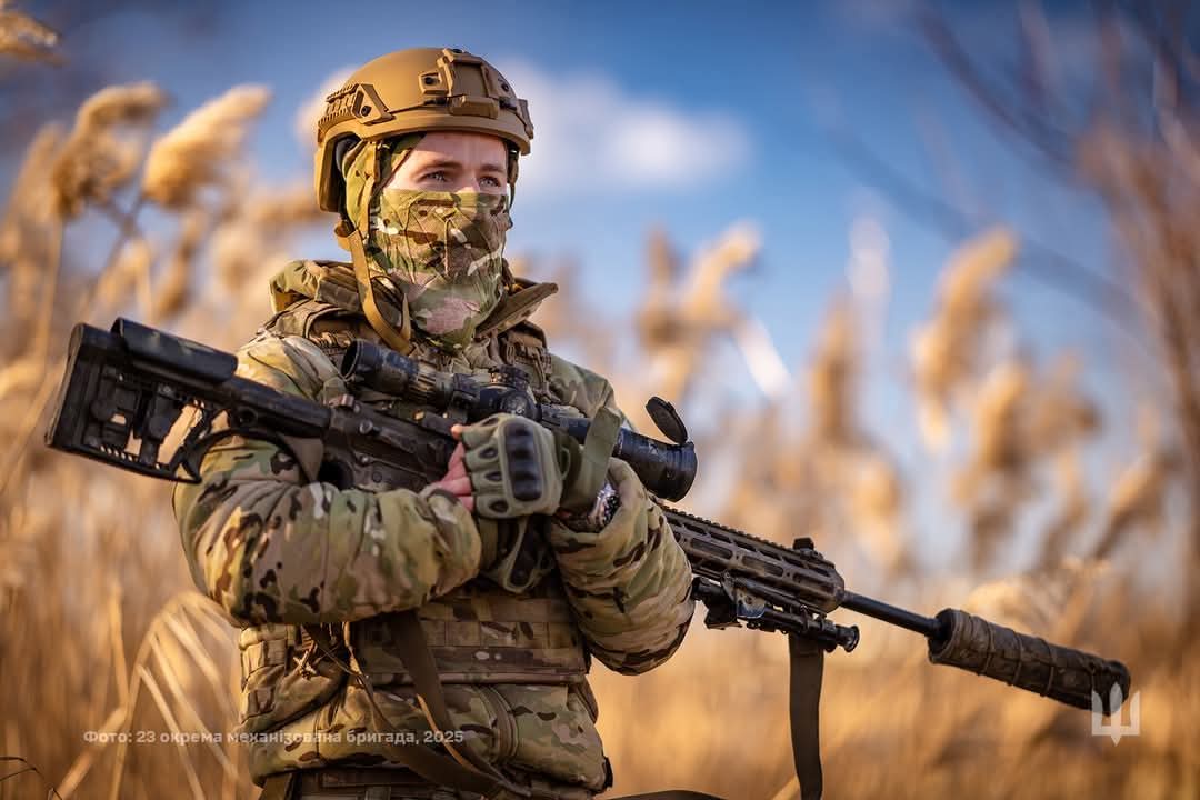25-year-old hero with war experience could write memoirs