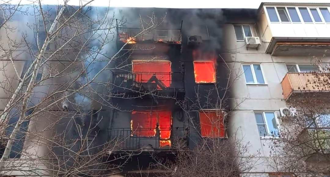 Heavy shelling, street fighting in Popasna and Rubizhne; civilians buried in yards