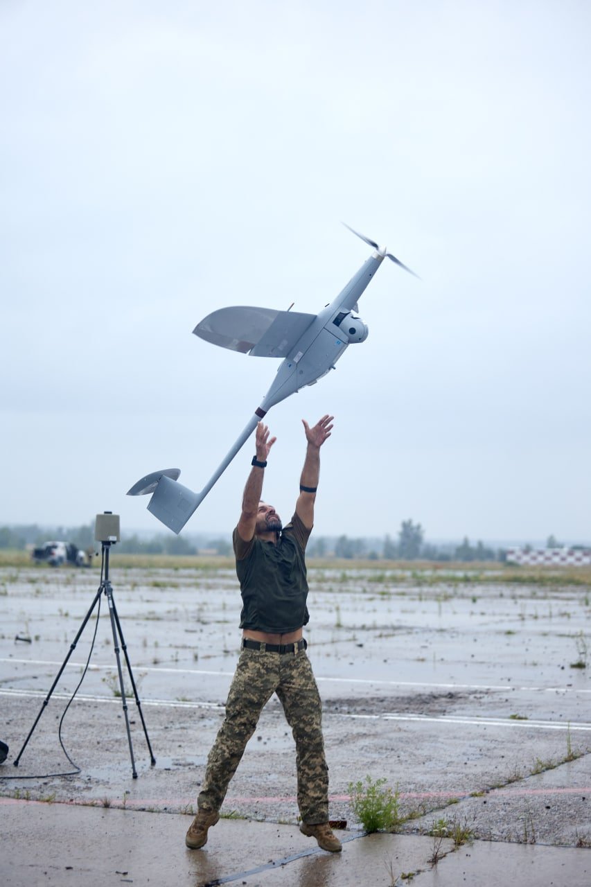 Army of Drones: 200 surveillance drones for Ukrainian defenders