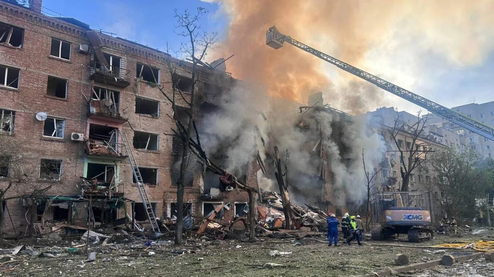 Kyiv attack death toll rises to three, body parts found
