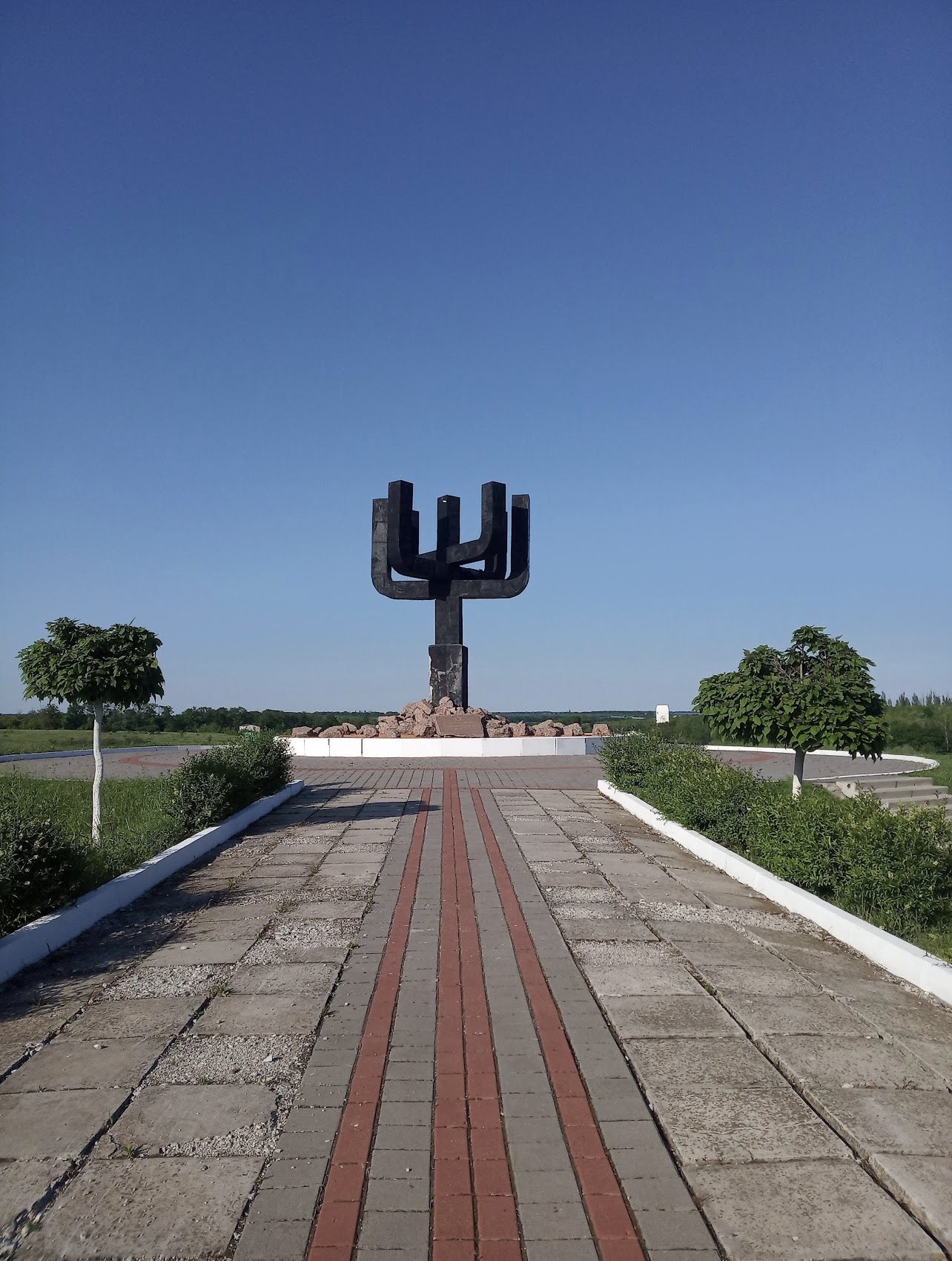 Holocaust memorial in Kharkiv destroyed by Russian bombing 80 years after massacre