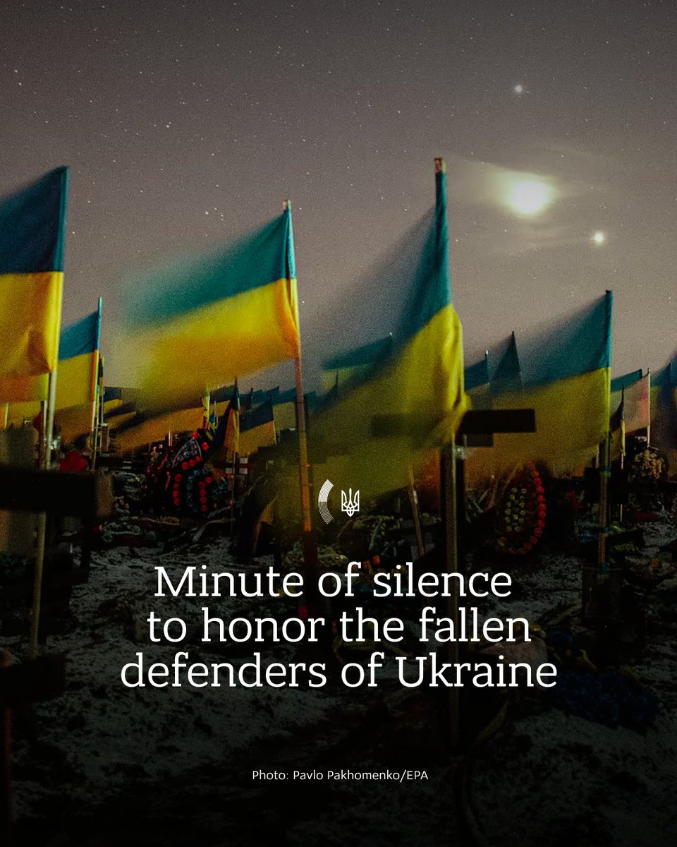 Ukrainians pause daily at 9 AM to honor heroes