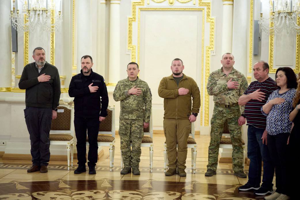 Zelenskyy awards National Guard members on Day of the Ukrainian Volunteer