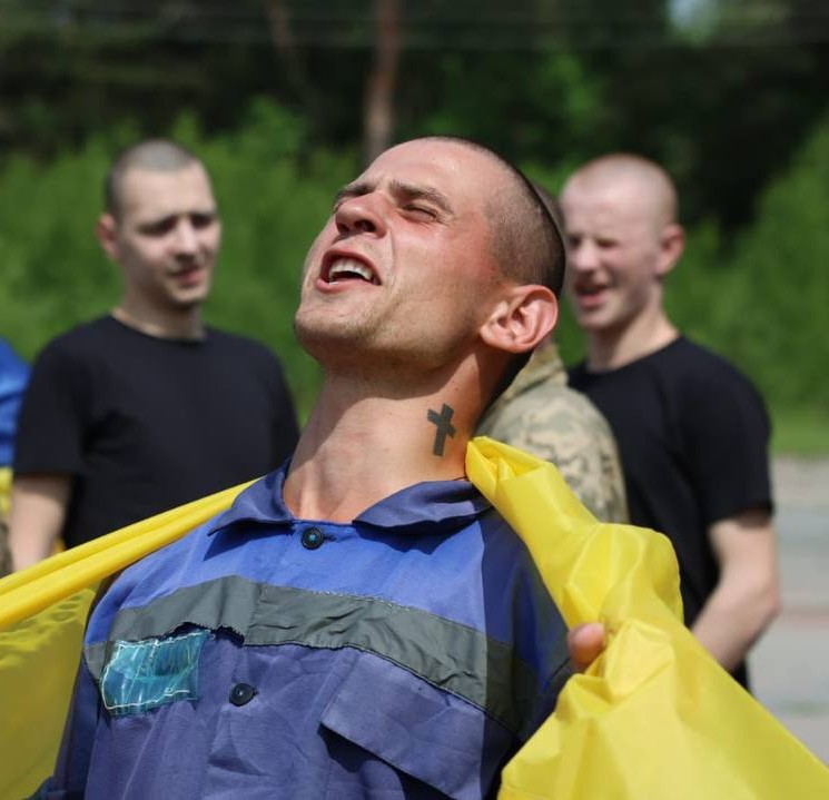 Ukraine and Russia Begin First Stage of “All-for-All” Prisoner of War Exchange