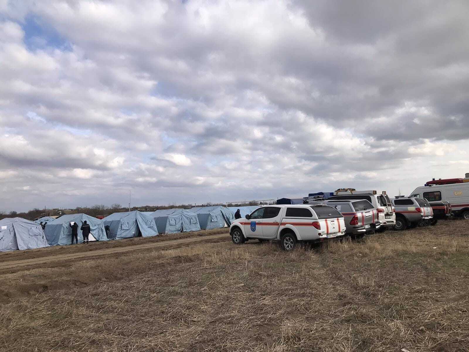 First refugee camps for Ukrainians already filling up
