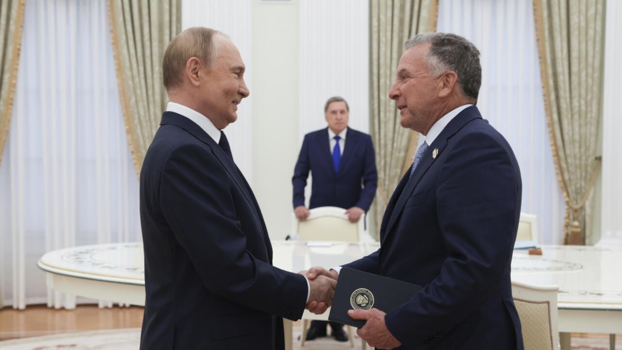 Trump sends Steve Witkoff to Moscow; Ukraine and Russia refuse to move