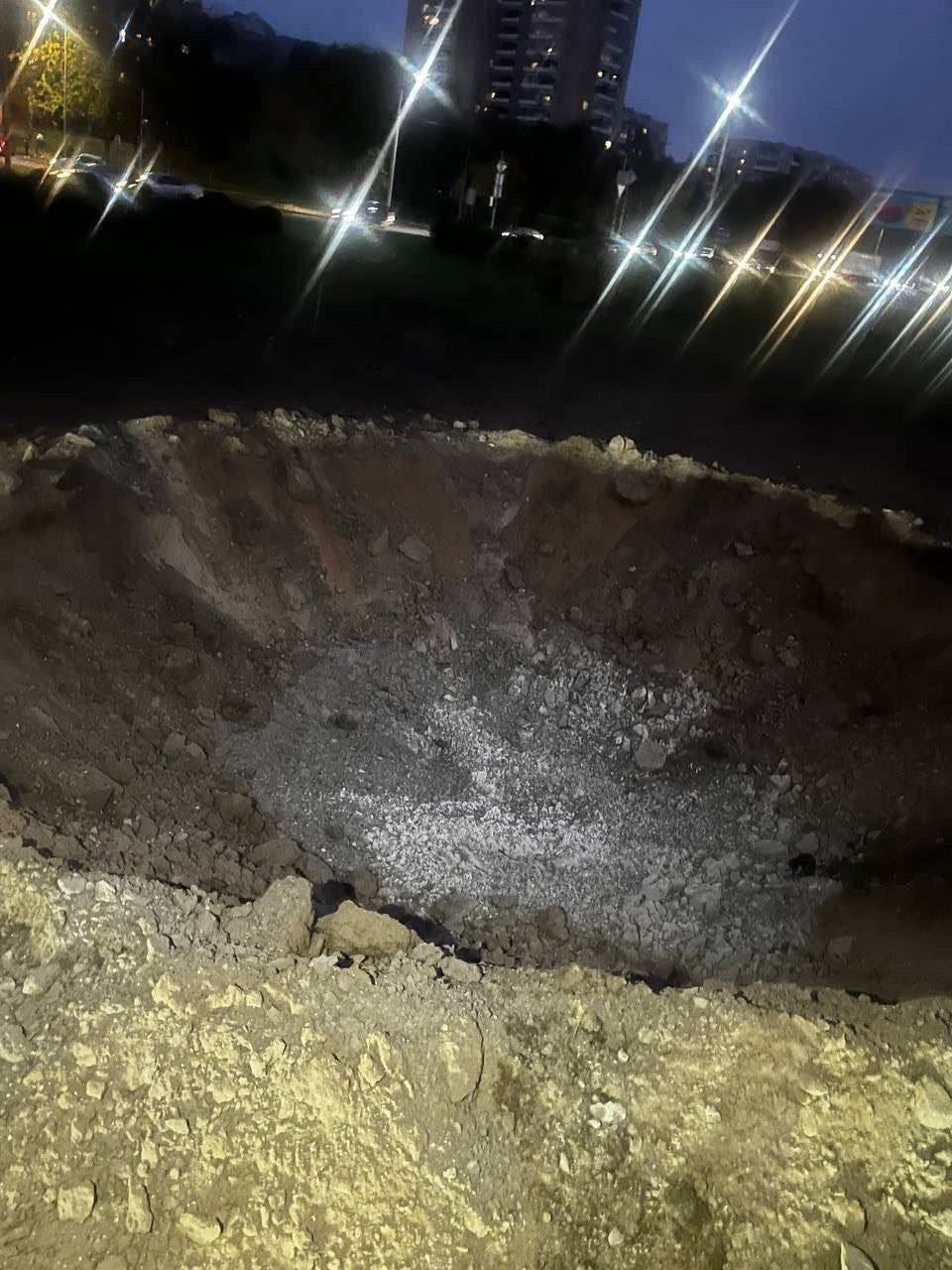 Massive crater in downtown Zaporizhzhia after attack