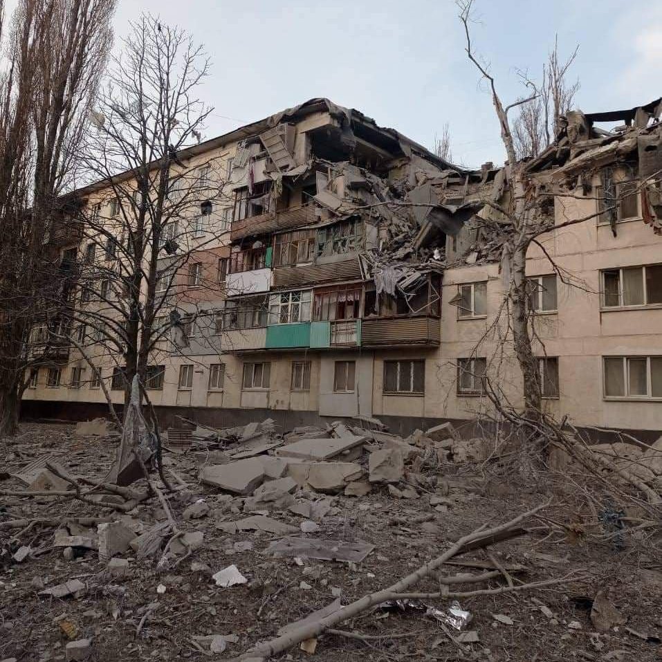 Russian troops heavily shell Lysychansk residential area, casualties being assessed