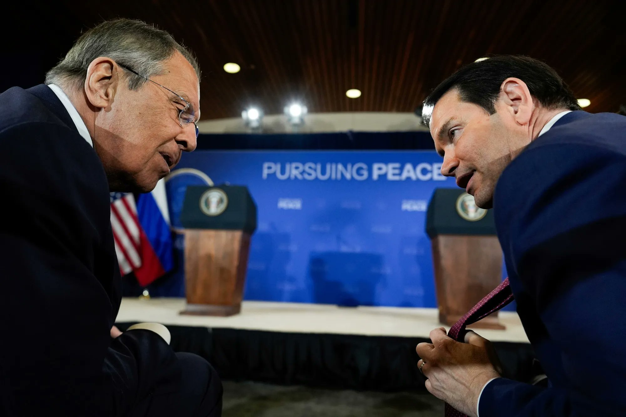 Lavrov informs US of systemic strikes on Kyiv objects