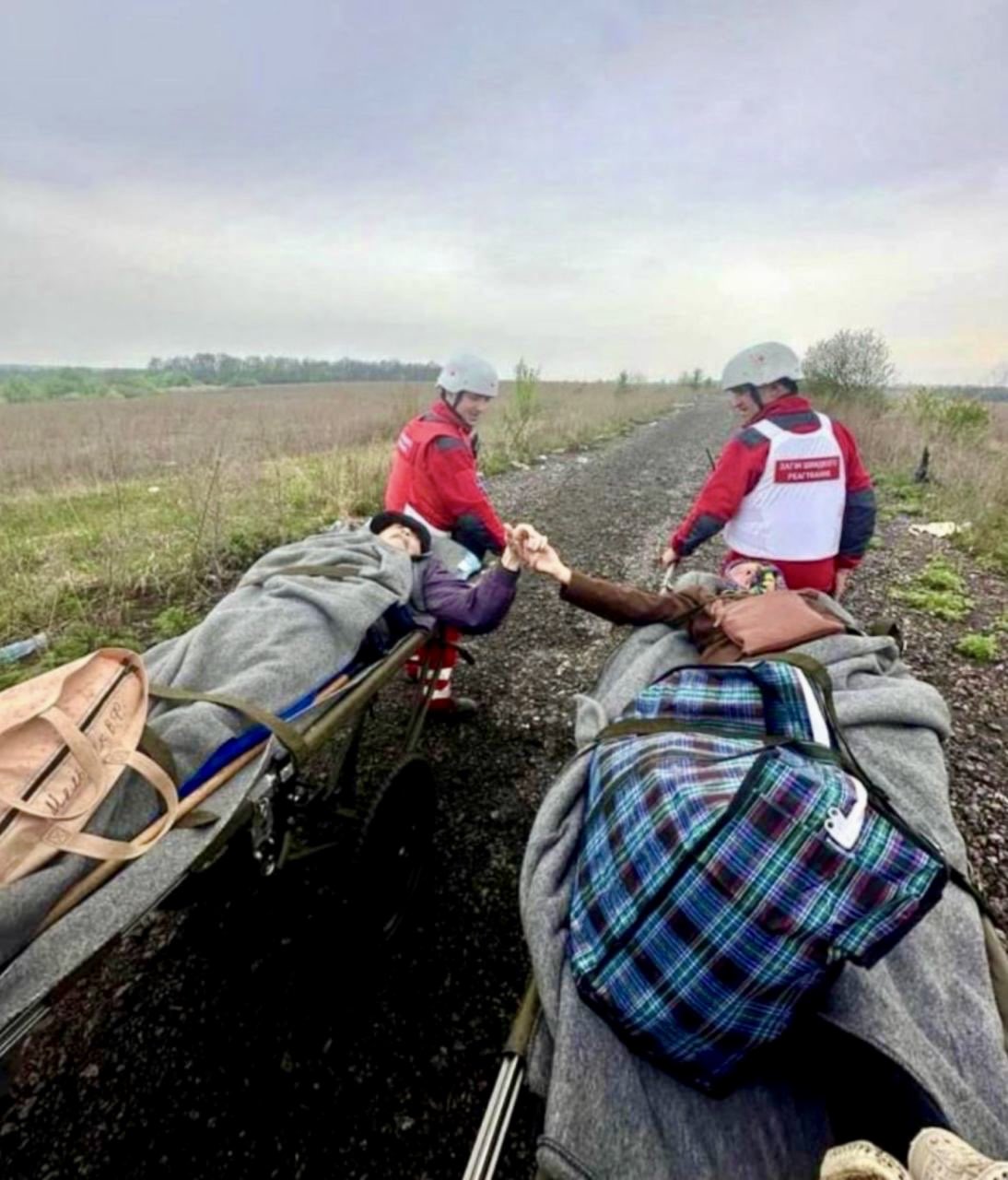 Elderly blind couple escapes occupied Ukraine via Russia to freedom