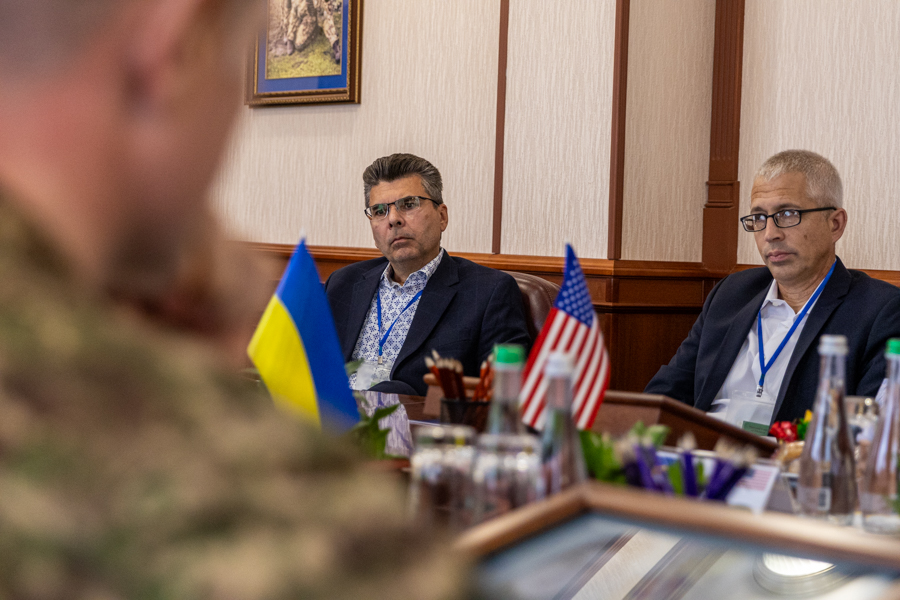 Discussion on US aid for National Guard brigades