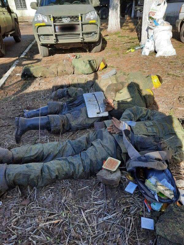 Russians surrendering hourly, many POWs in Chernigiv