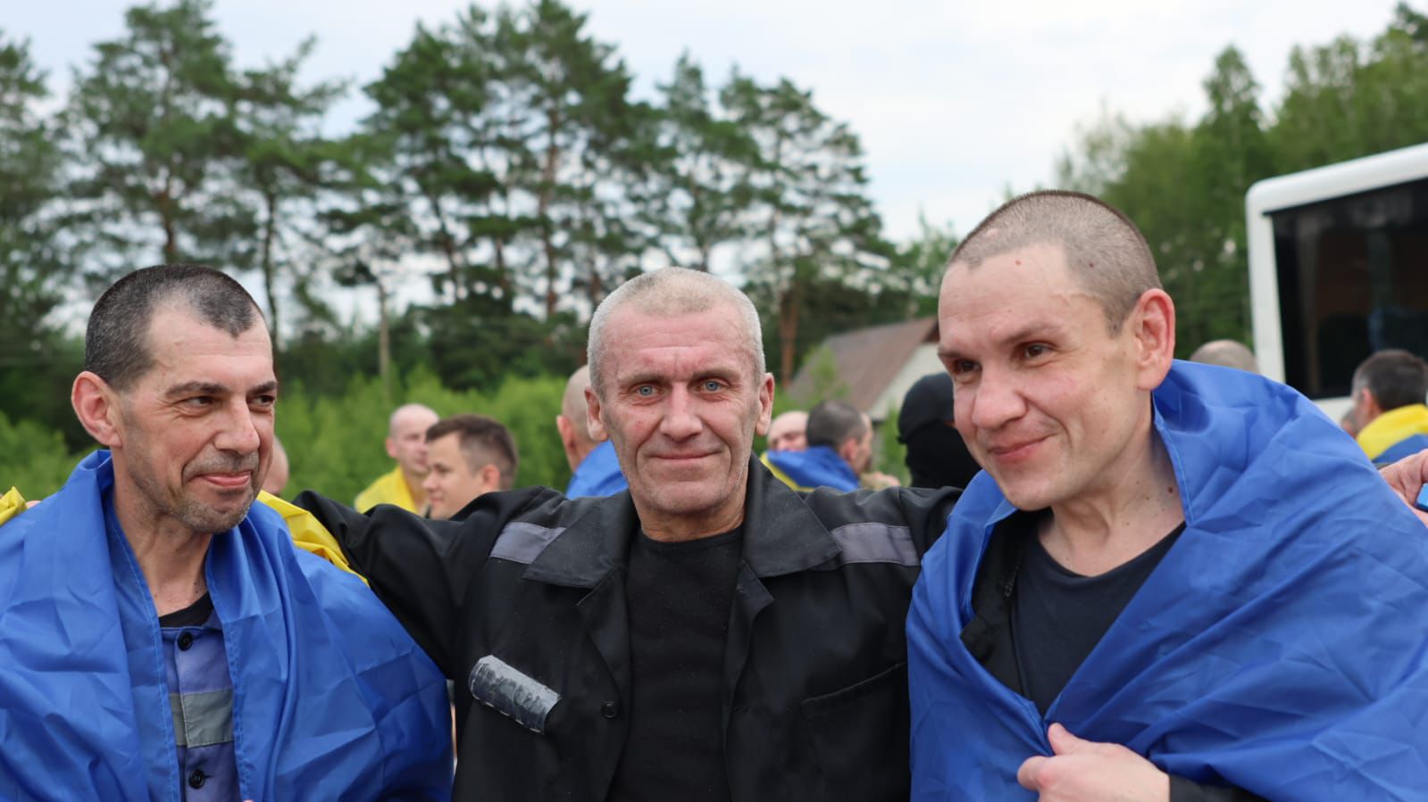 More Ukrainian defenders returned home from captivity
