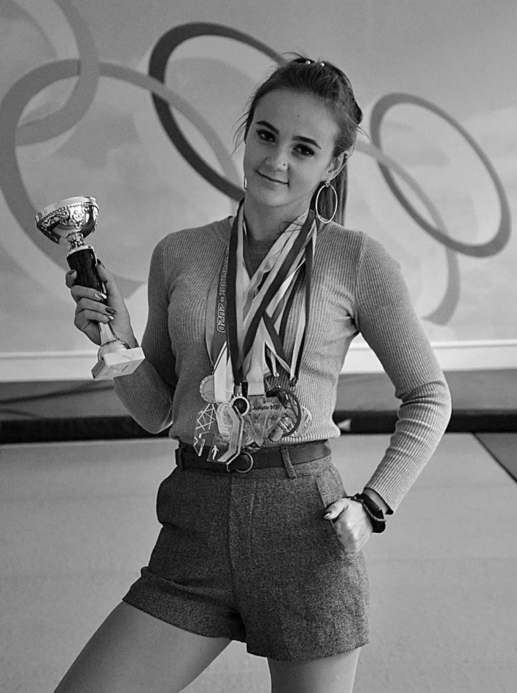 Russian shelling kills Ukrainian dancesport champion Daria Kurdel