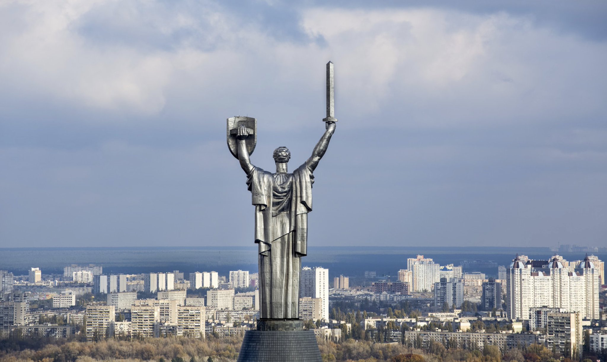 74% of Ukrainians Say Keep Fighting Without US Aid