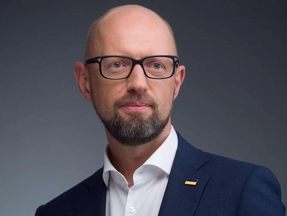 Ukraine seeks $352B frozen Russia assets