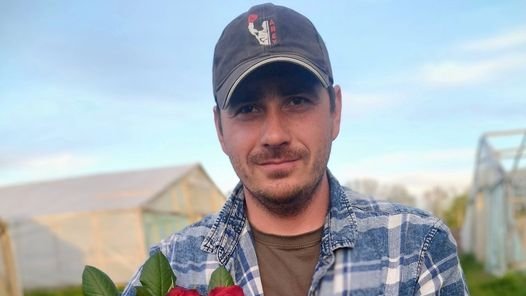 Honoring fallen heroes who sacrificed their lives defending Ukraine
