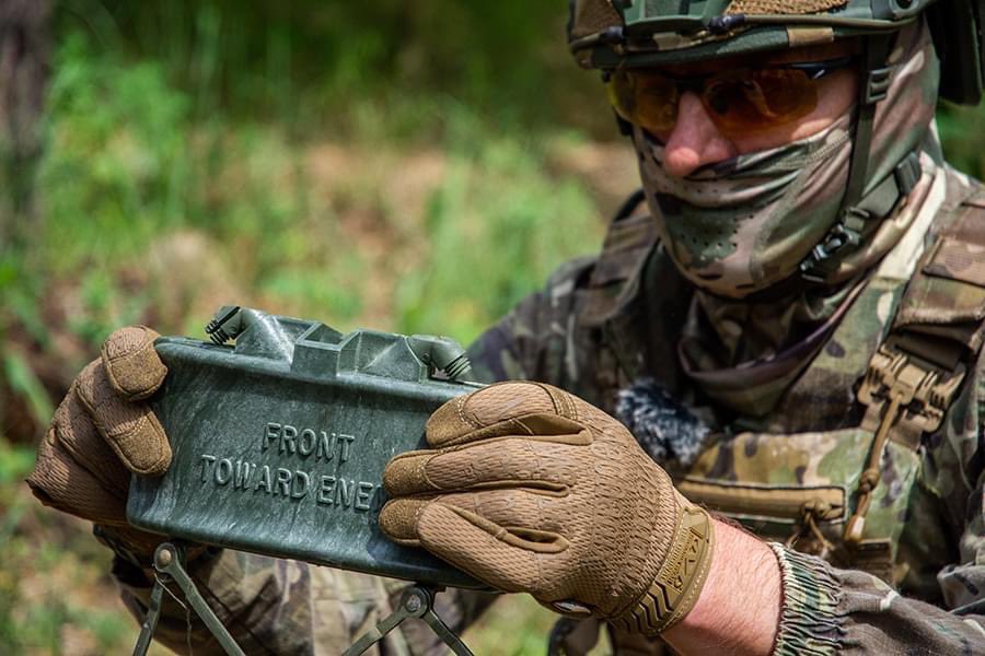 National Guard sappers demine 25 hectares of Ukrainian territory