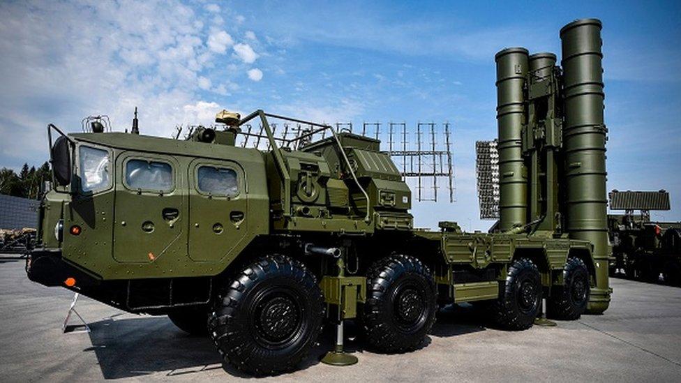 Ukraine destroys Russian radars in Crimea, Bayraktar drones resume attacks.
